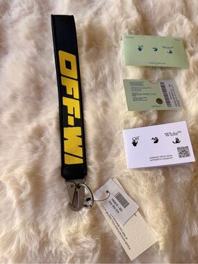 ✨ Off-White Black and Yellow Logo Wrist Strap Authentic made in Italy ✨
